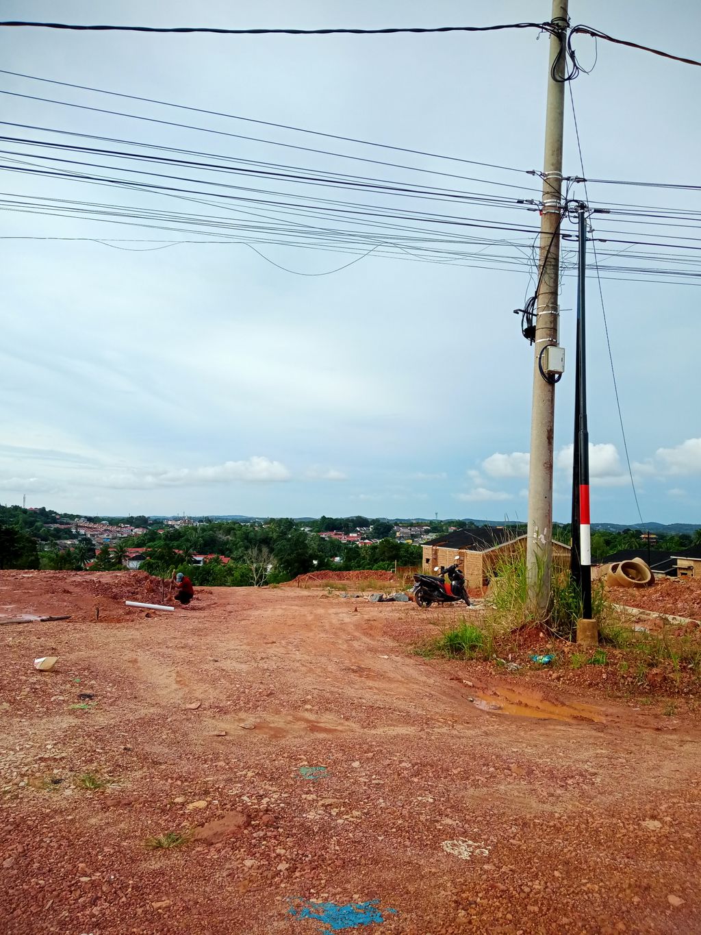 foto gerbang perumahan Cristal abadi 3