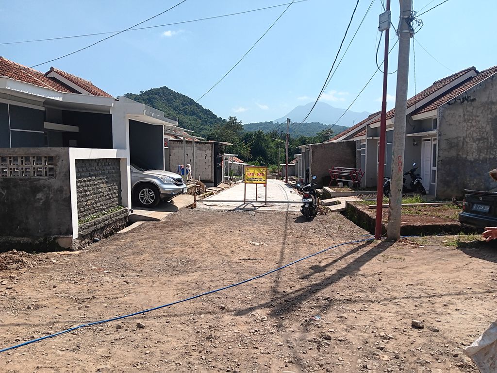 foto posisi tengah perumahan PERMATA RESIDENCE TAHAP III