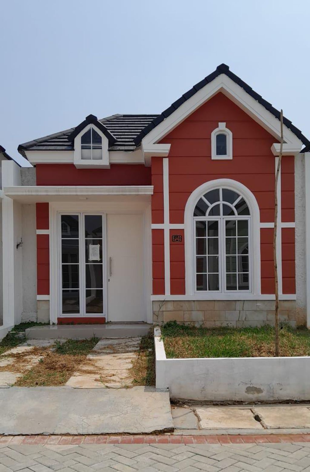 foto tampak rumah tipe 42/72 perumahan BRITANIA BEKASI (TAHAP 2)