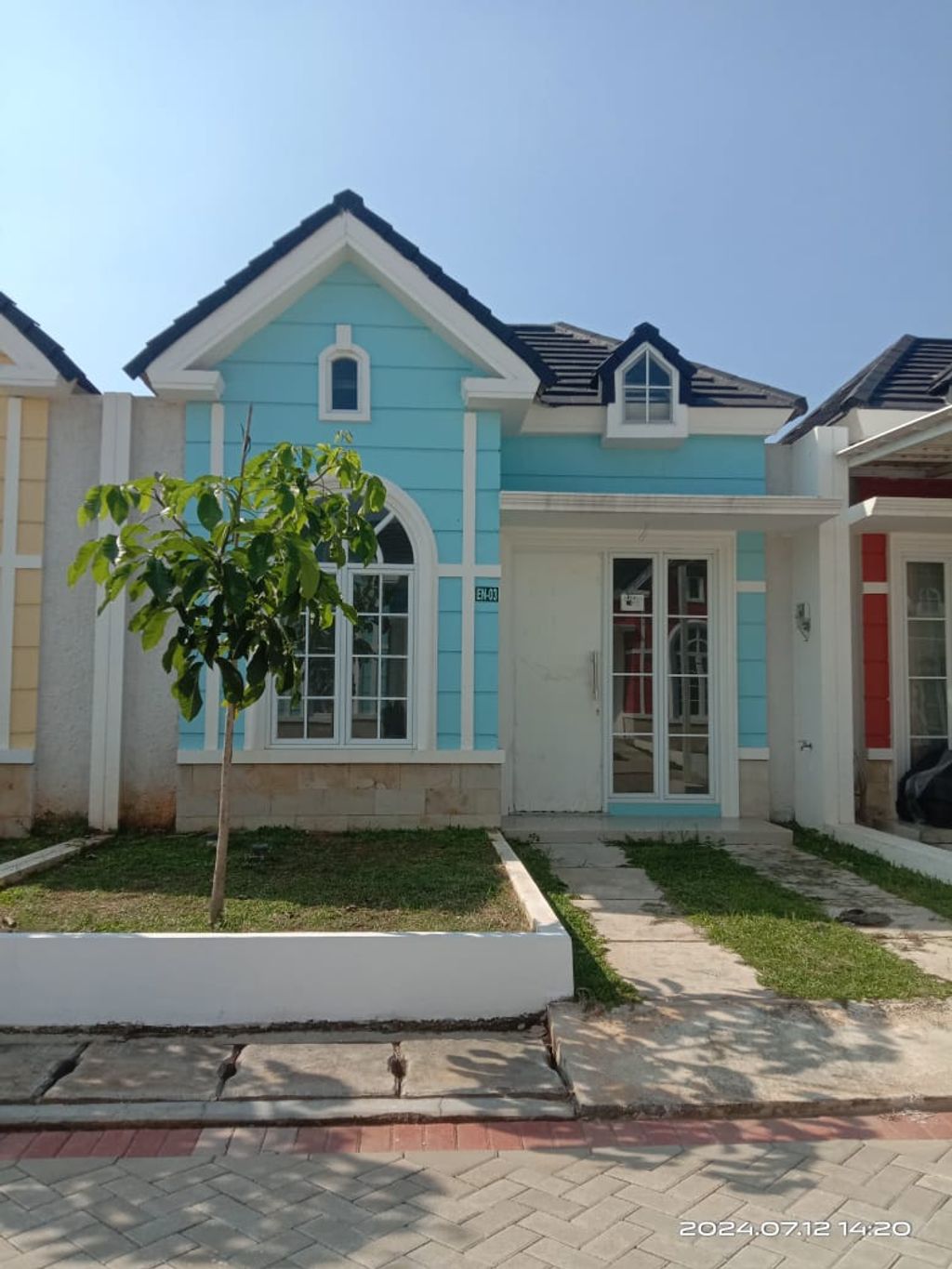 foto tampak rumah tipe 42/80 perumahan BRITANIA BEKASI (TAHAP 2)