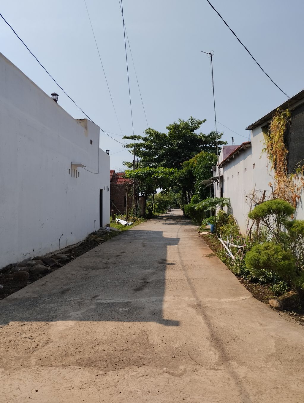 foto posisi tengah perumahan Harmoni Residence