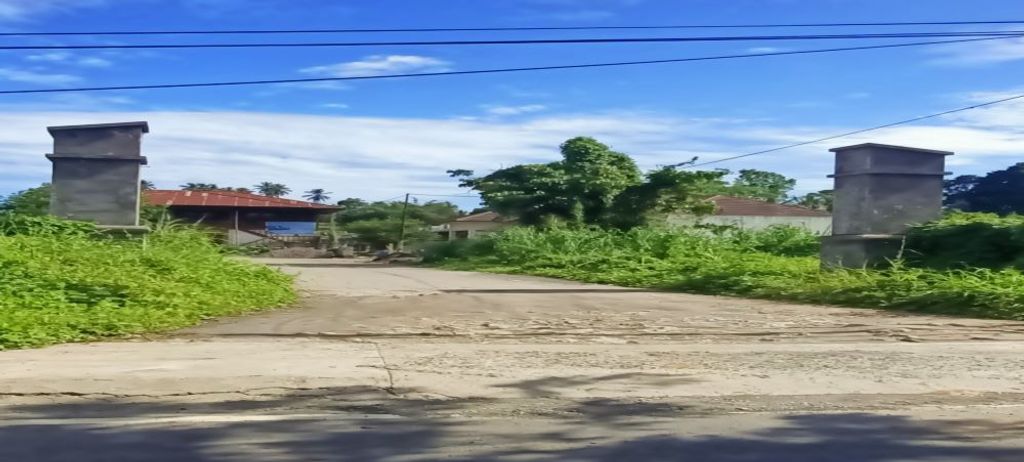 foto gerbang perumahan Green Kawangkoan Residence 2
