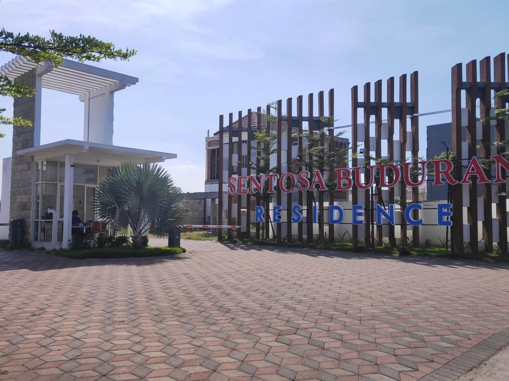 foto gerbang perumahan SENTOSA BUDURAN RESIDENCE