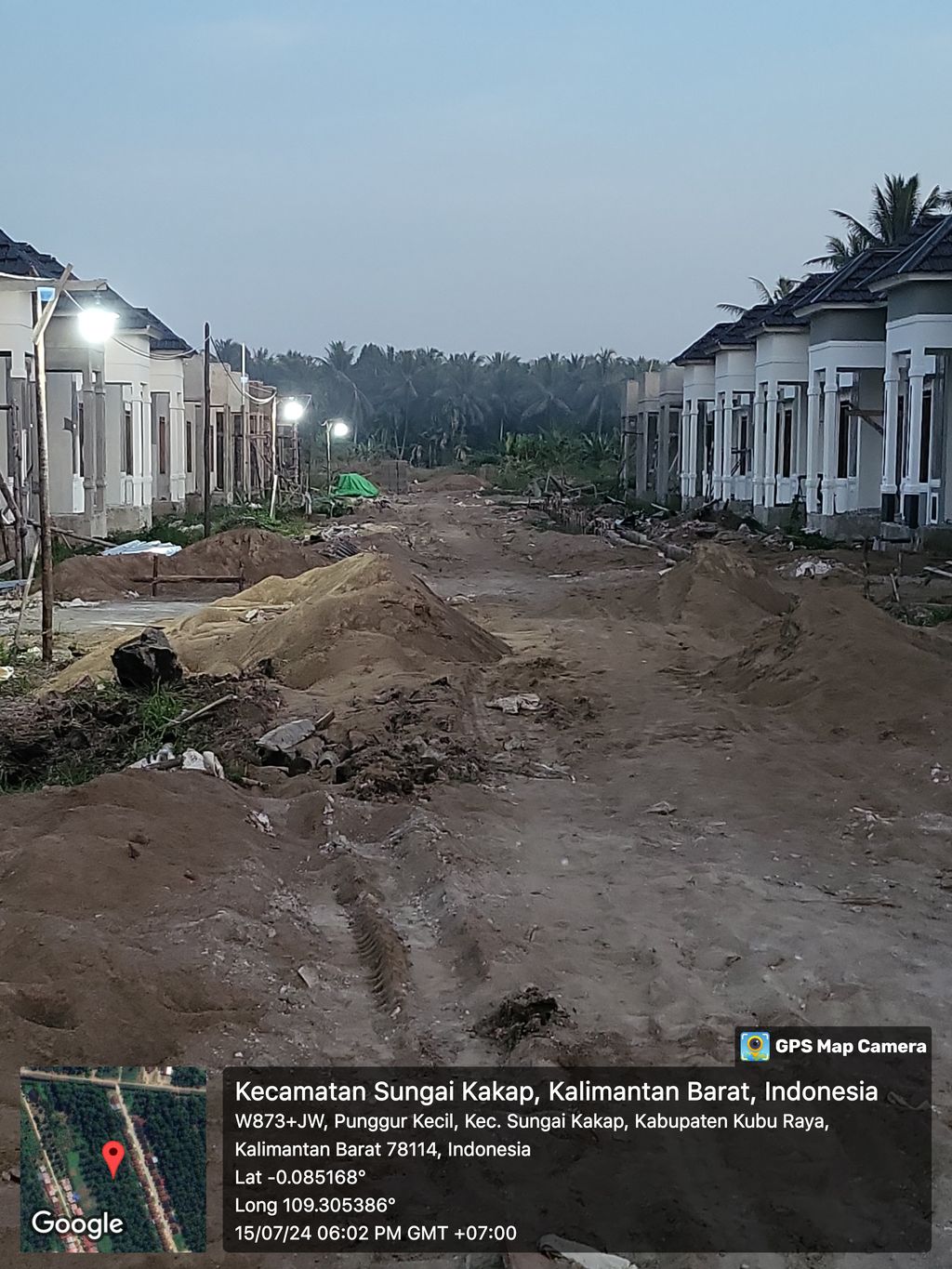 foto posisi tengah perumahan TIFFANY & LA RESIDENCE 9