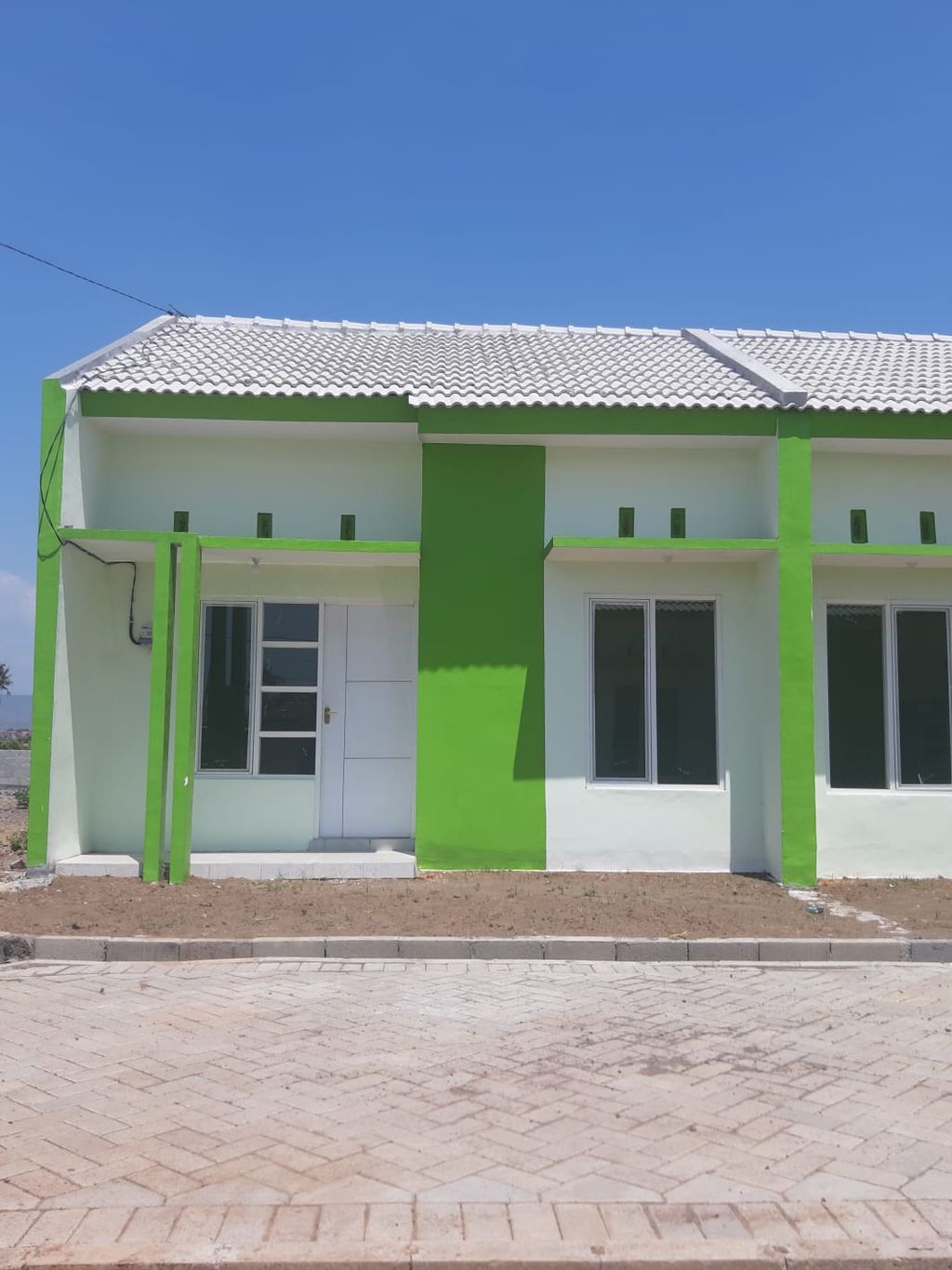foto tampak rumah tipe 36 perumahan Perumahan Mandaran Green Regency
