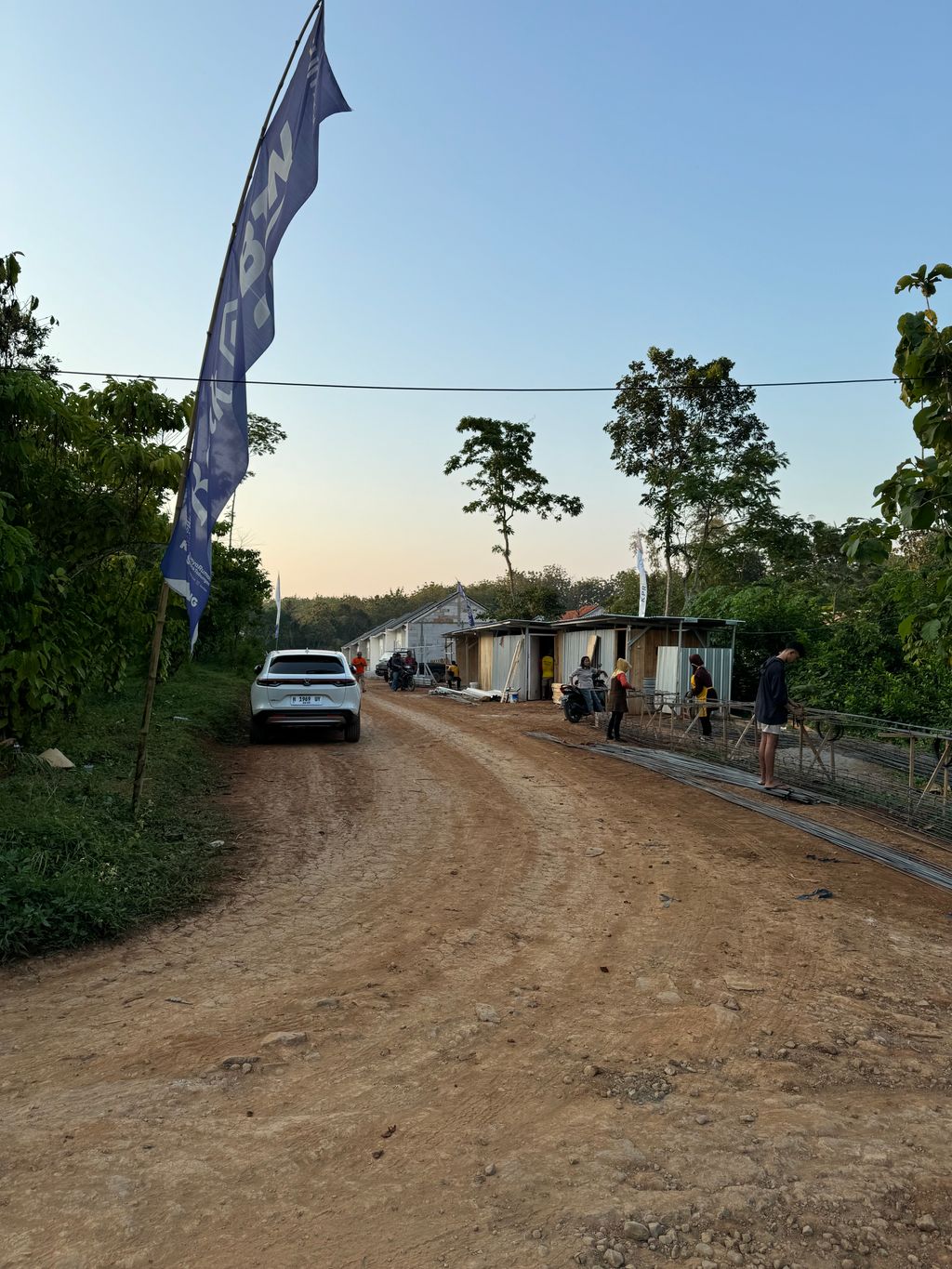 foto gerbang perumahan GREEN PESONA ABADI 4