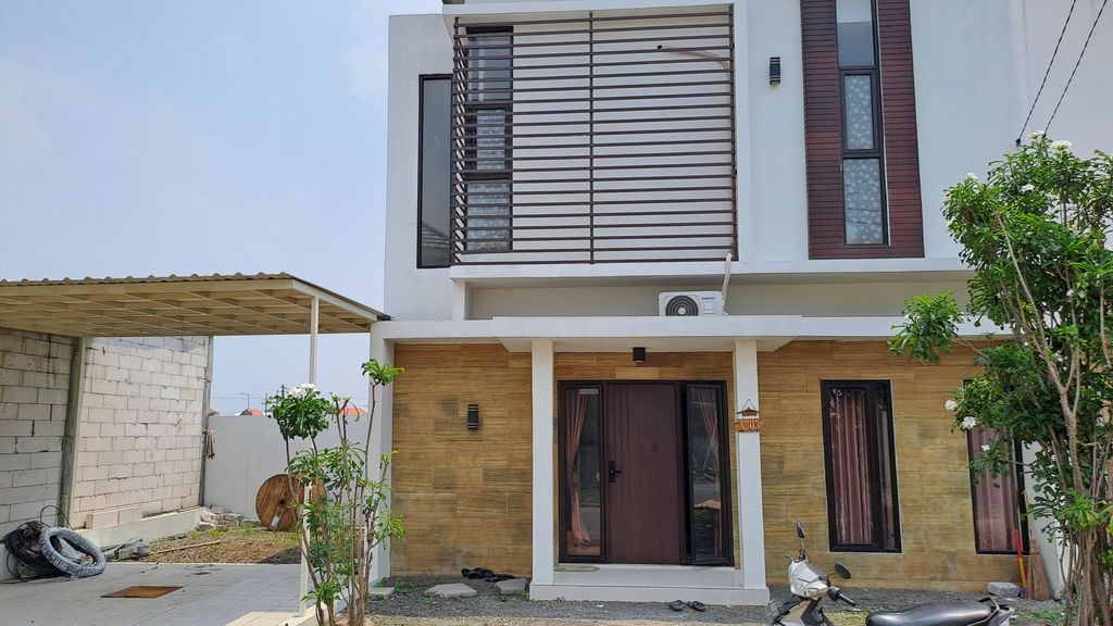 foto tampak rumah tipe FLYER PLUS (A) 440.000.000 perumahan VICTORY LAND