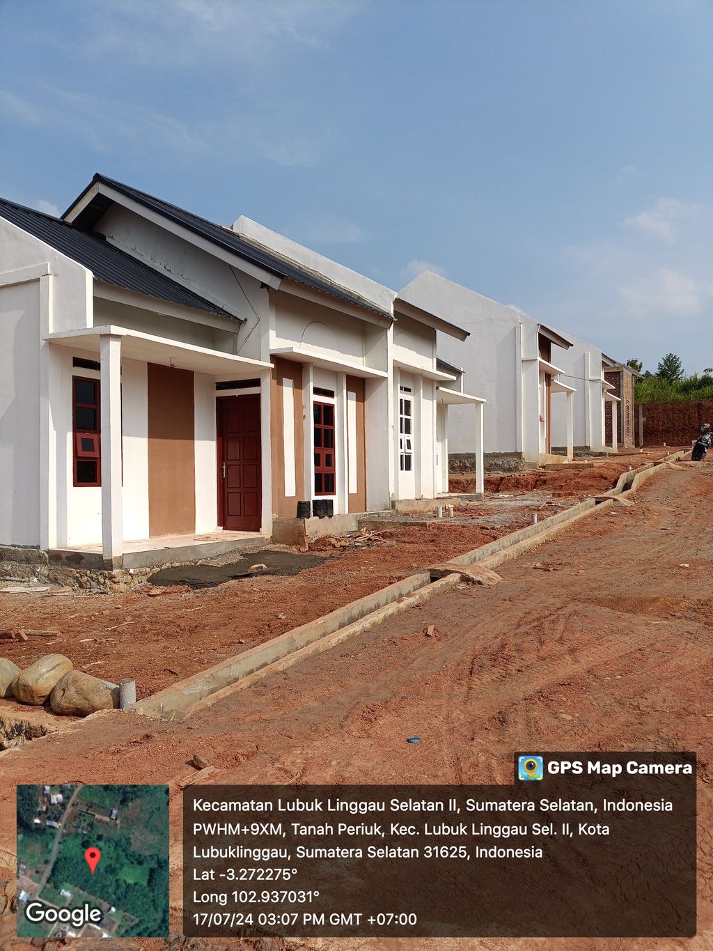 foto posisi tengah perumahan RAJAWALI LAND