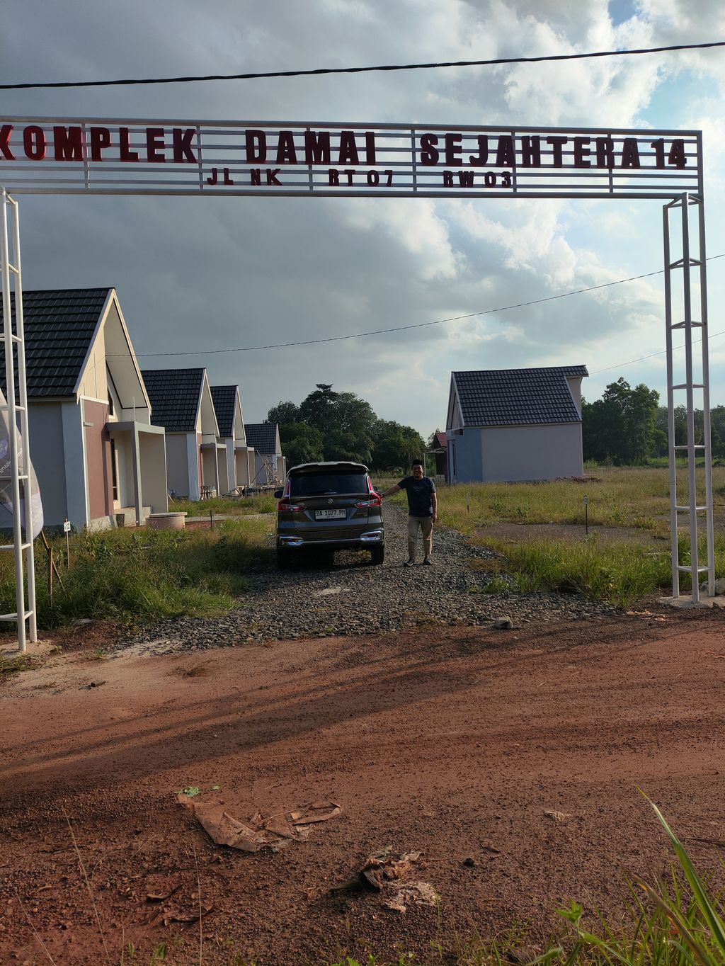 foto gerbang perumahan KOMPLEK DAMAI SEJAHTERA 14