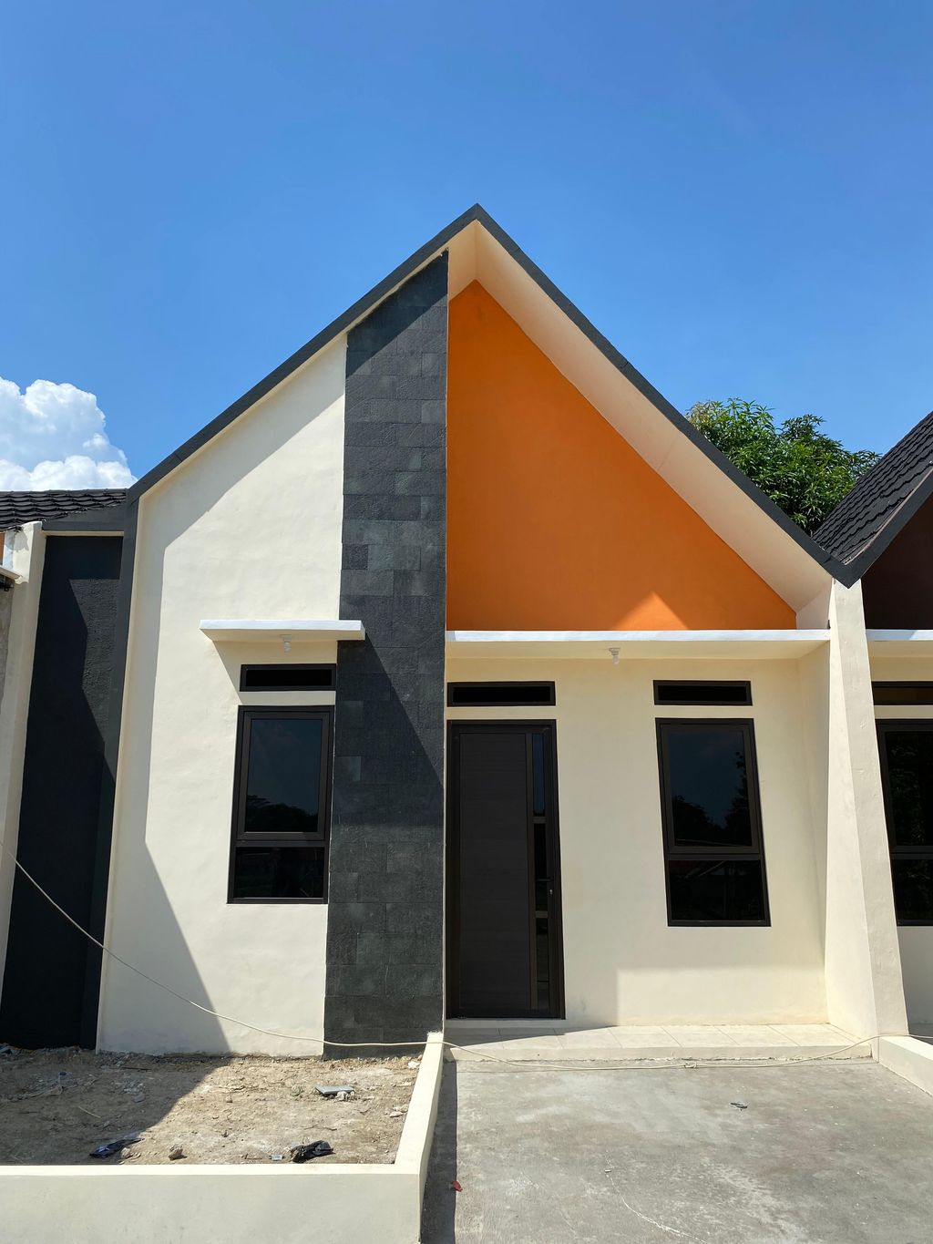 foto tampak rumah tipe 30/60 perumahan TOMO RESIDENCE PARK TAHAP 3