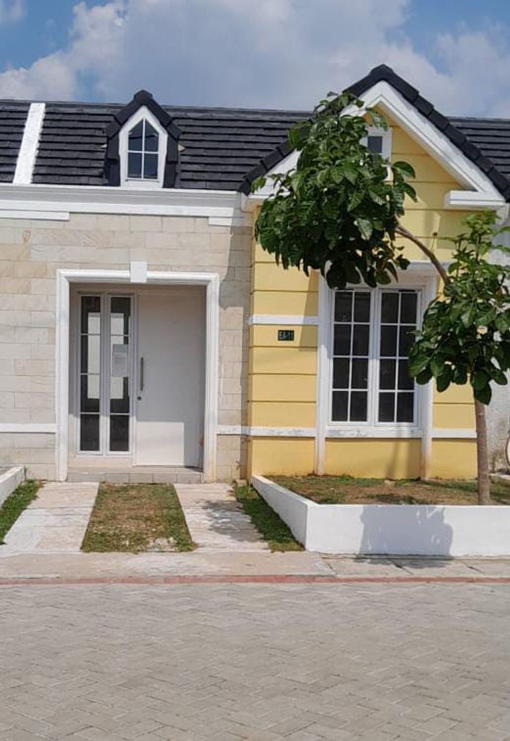 foto tampak rumah tipe 36/83 perumahan BRITANIA BEKASI (TAHAP 2)
