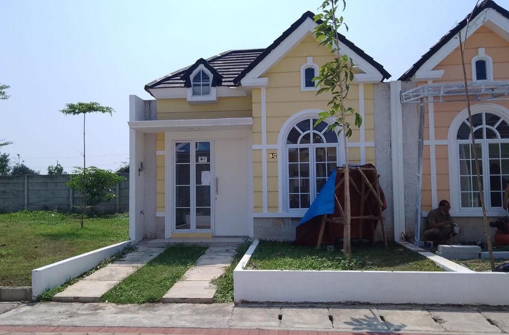 foto tampak rumah tipe 42/118 perumahan BRITANIA BEKASI (TAHAP 2)