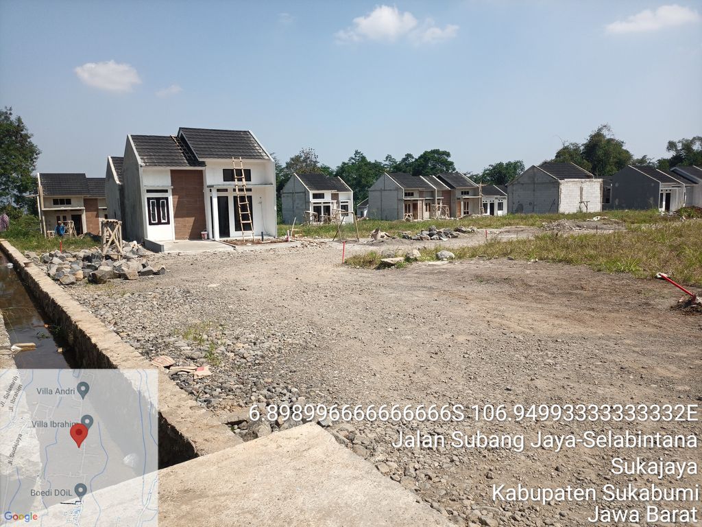 foto posisi tengah perumahan Dianjaya Residence