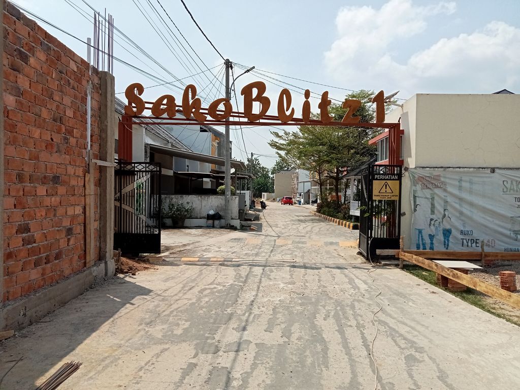 foto gerbang perumahan Perumahan Sako Blitz