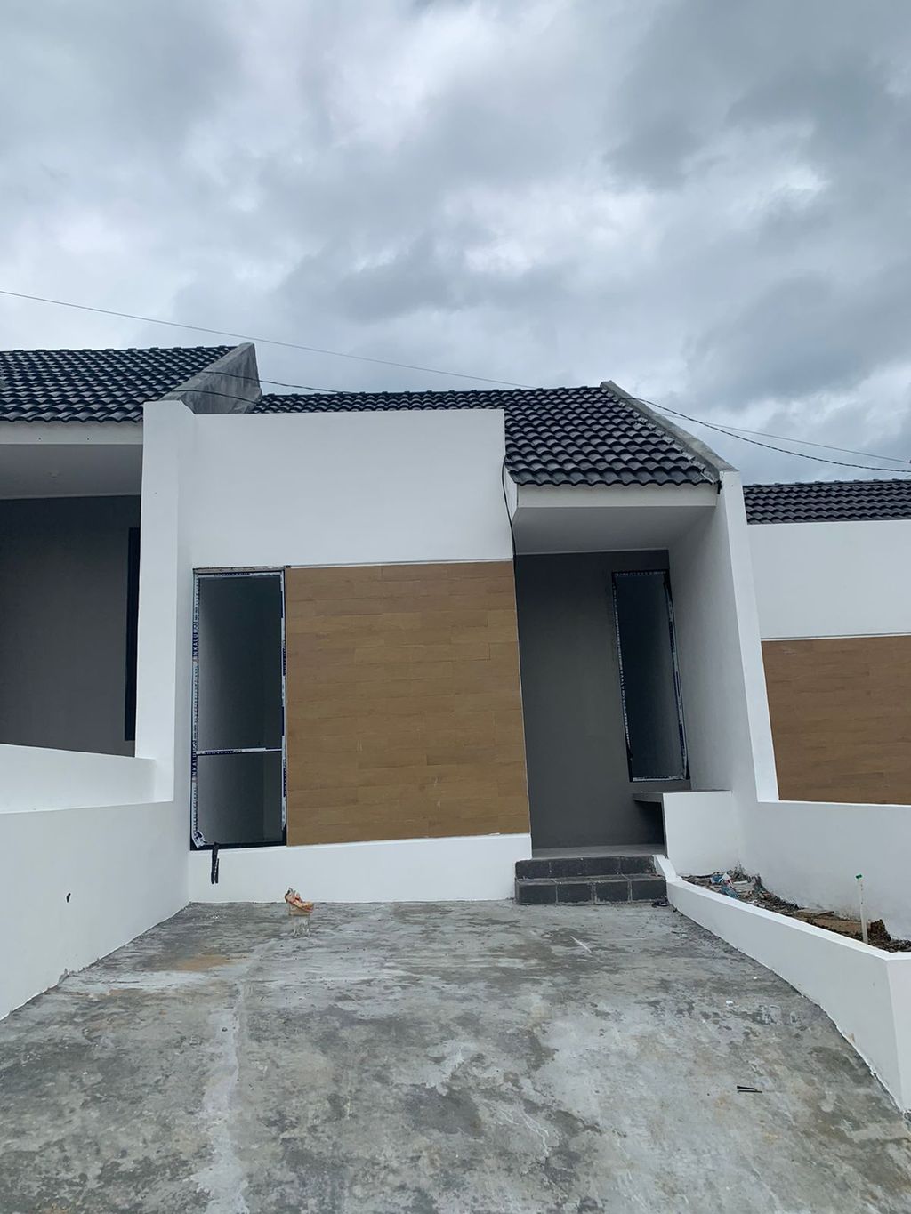 foto tampak rumah tipe 30 New Compact HC Classic (3KT) (324) perumahan G-Land Padalarang Valley