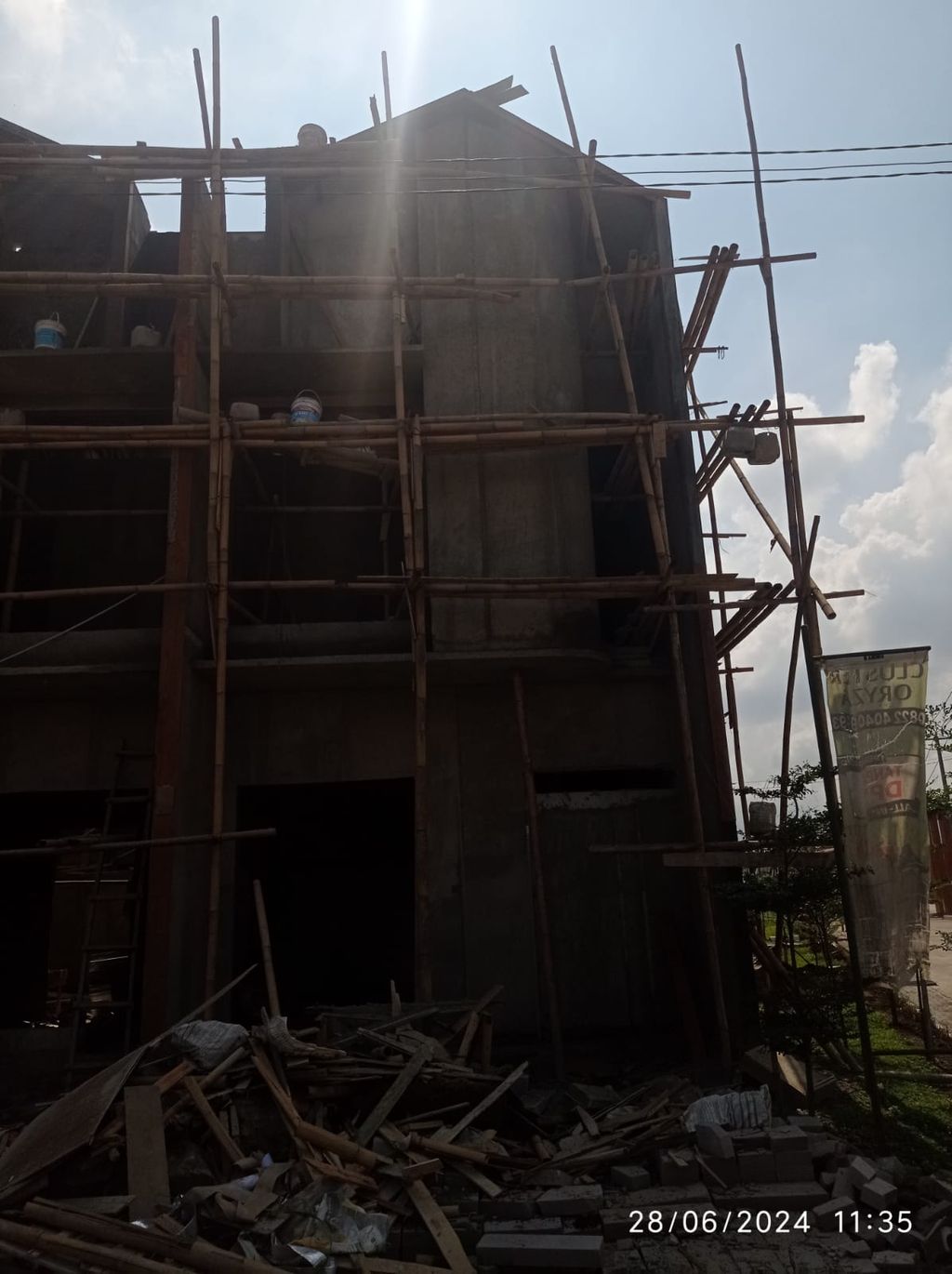foto tampak rumah tipe 50 Compact High Ceiling (3KT) (551) perumahan G-Land Ciwastra Park 2