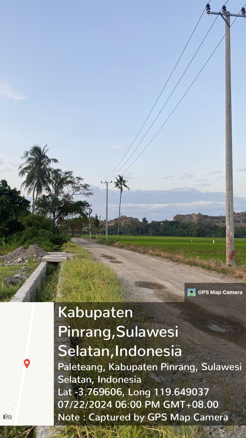 foto gerbang perumahan GRAHA MADANI IV PALETEANG