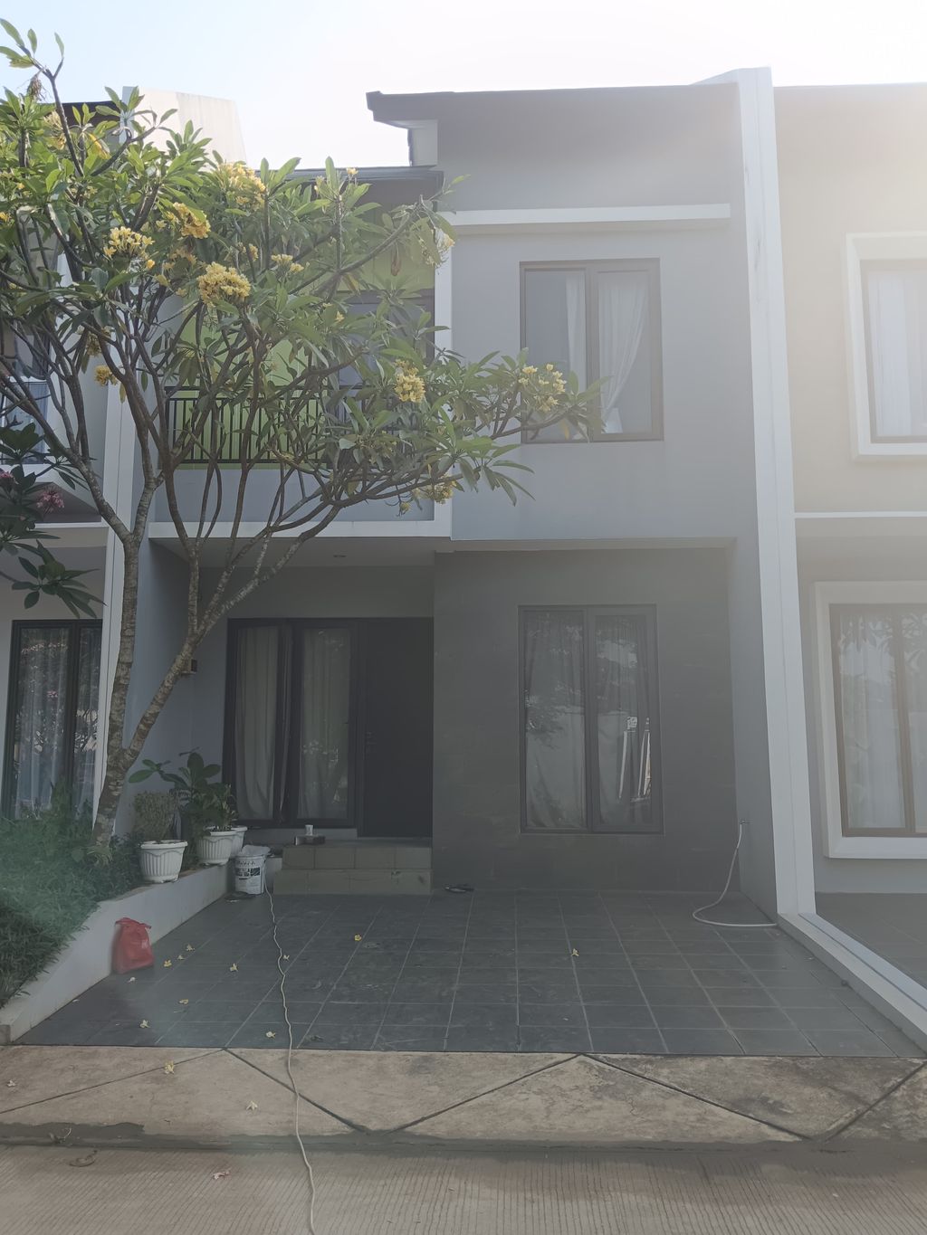 foto tampak rumah tipe CHARU perumahan PERUMAHAN ASANA RESIDENCE THP 2