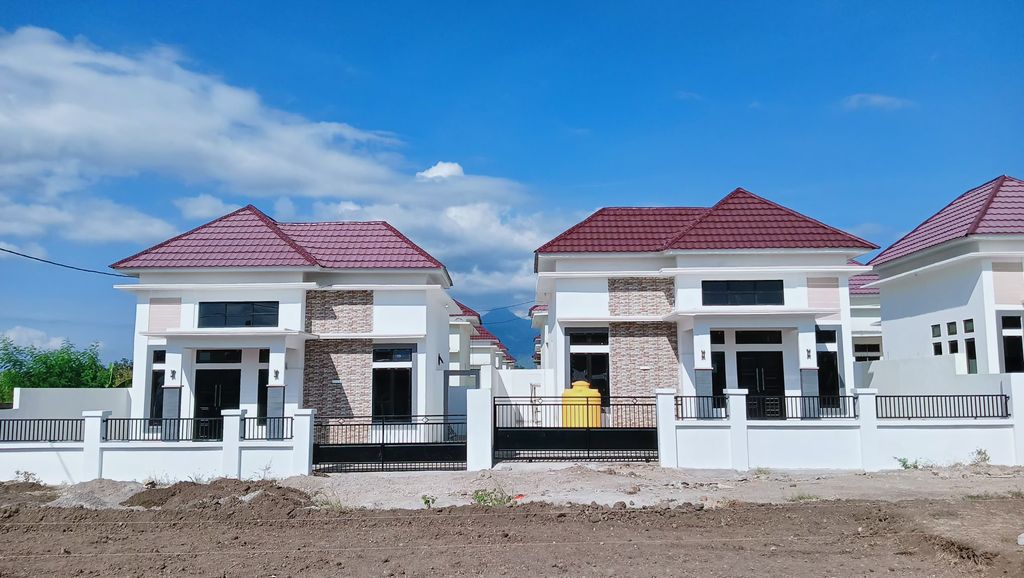 foto tampak rumah tipe 54 perumahan Obor Mas Residence