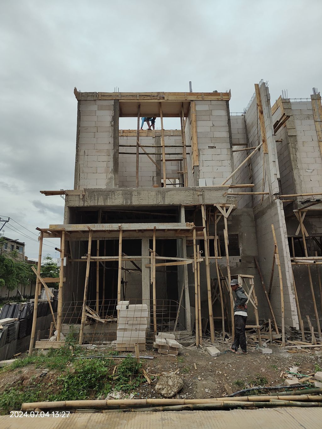 foto tampak rumah tipe 50 New Compact HC Classic (3KT) (766) perumahan G-Land Arcadia Buahbatu