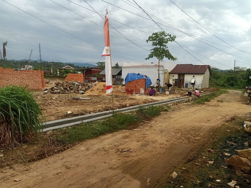 foto gerbang perumahan Grand Huko-Huko Residence