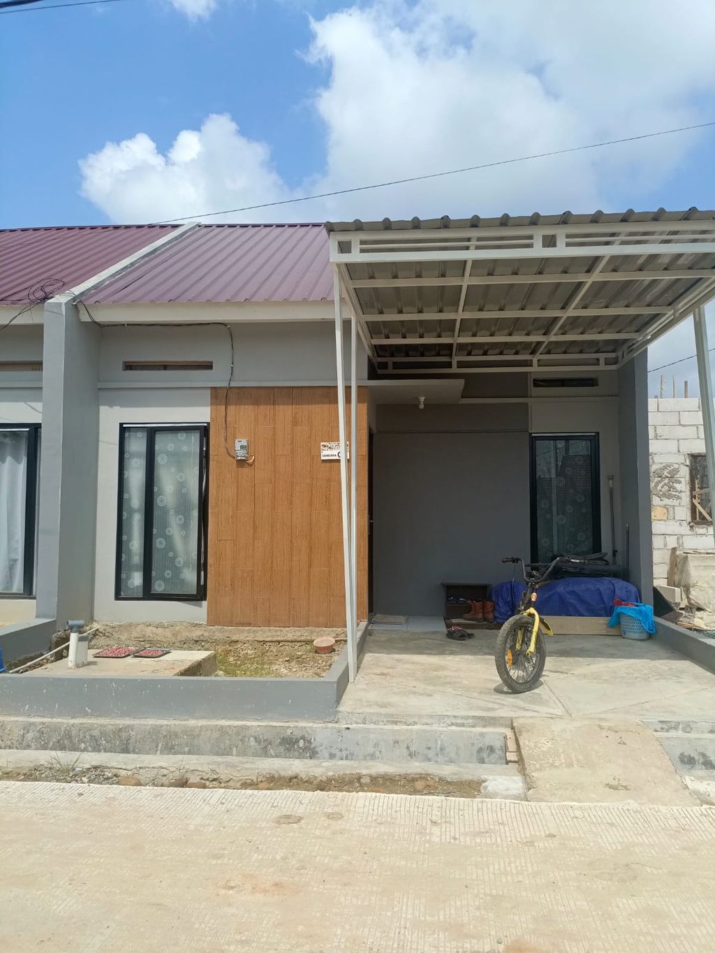 foto tampak rumah tipe 36/108 perumahan Palaran Indah Kemilau 1 Tahap 2