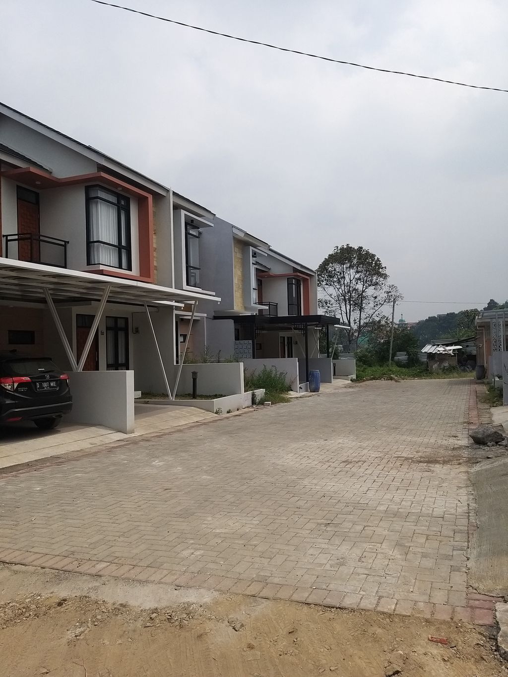 foto posisi tengah perumahan Green Mansion Cihanjuang