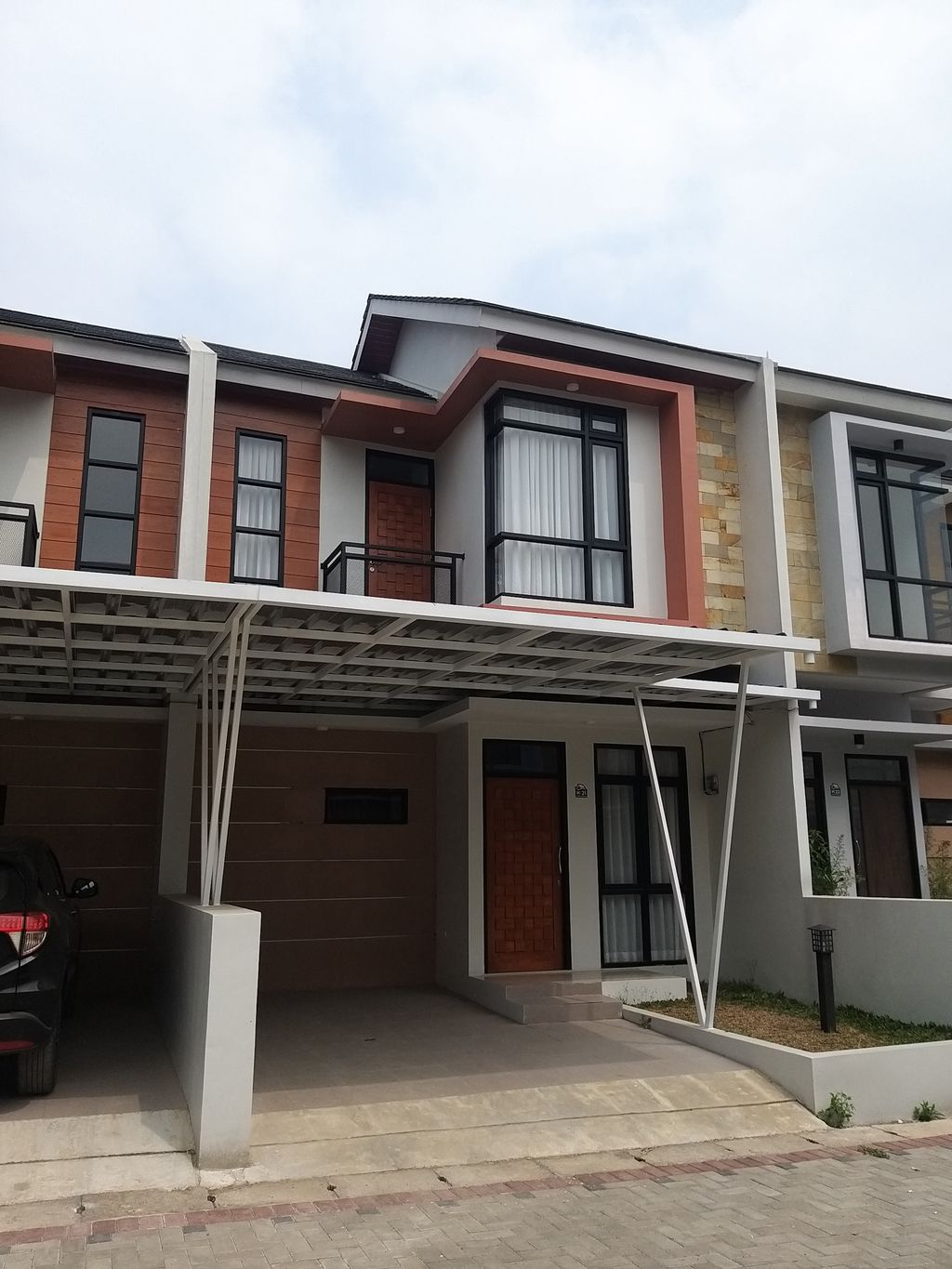 foto contoh rumah perumahan Green Mansion Cihanjuang