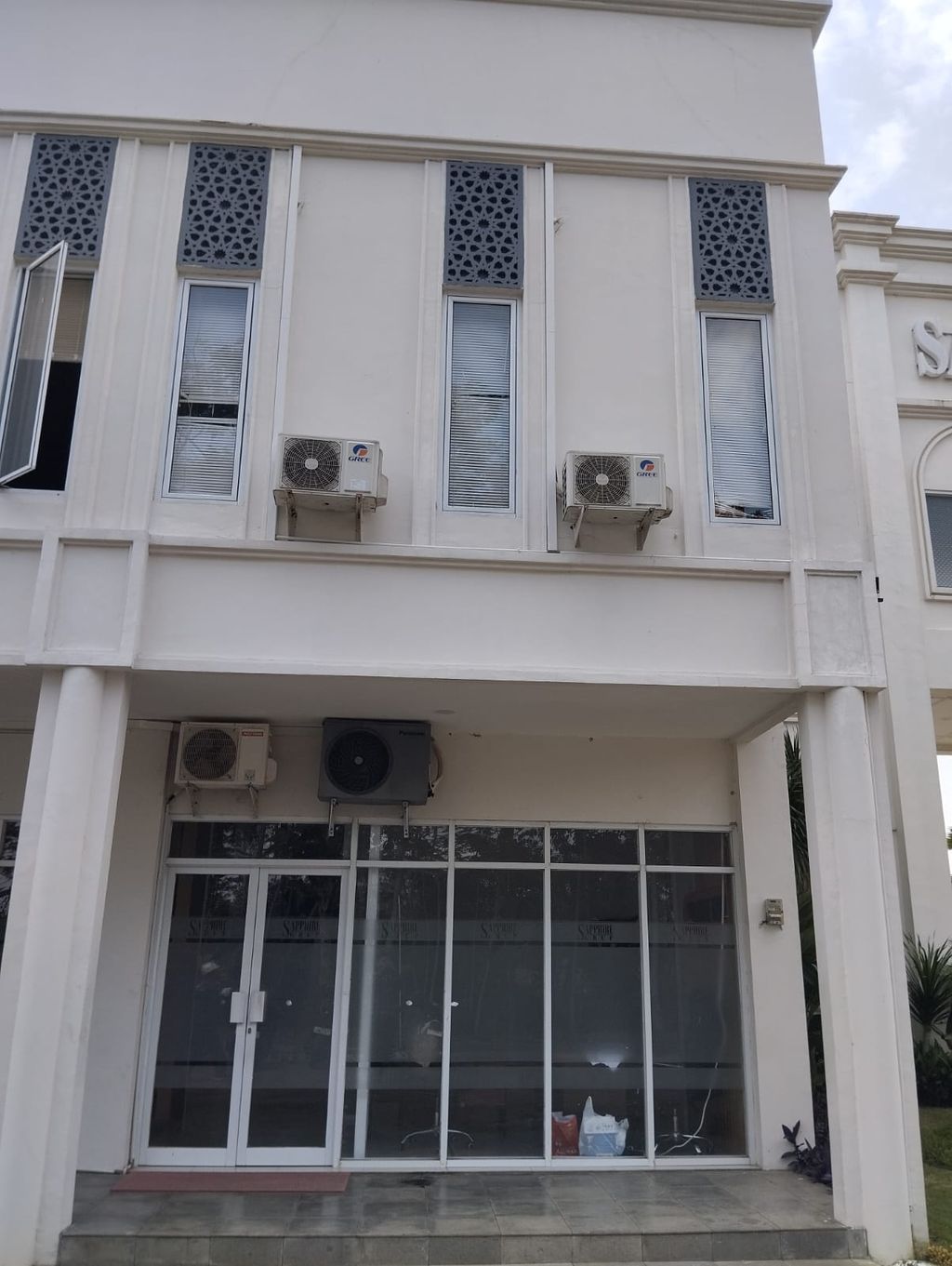 foto tampak rumah tipe RUKO A perumahan SAPPHIRE MANSION