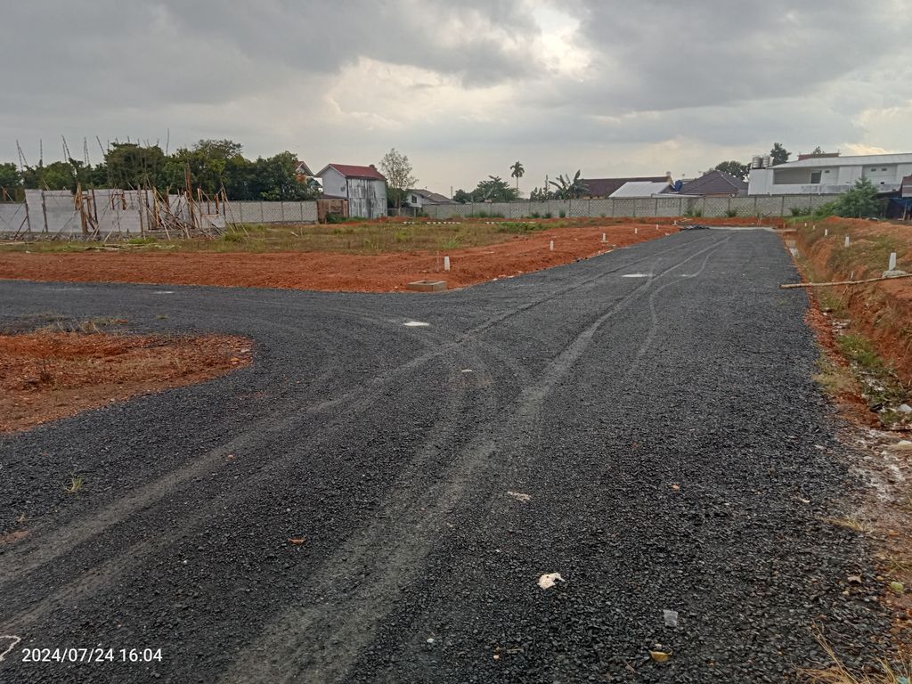 foto posisi tengah perumahan GRAND ASTORIA