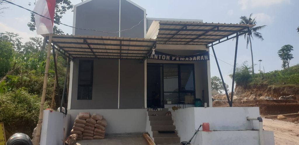 foto tampak rumah tipe 34 perumahan RIDWAN REGENCY LELES
