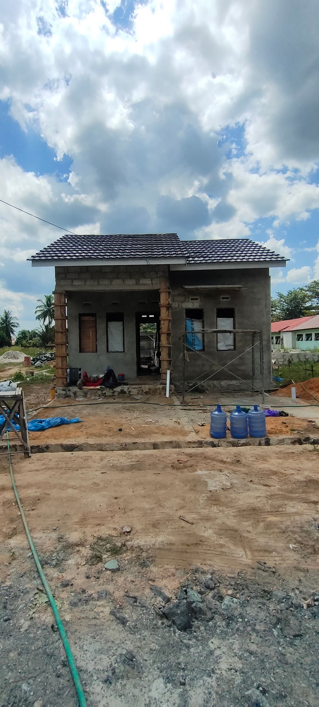 foto contoh rumah perumahan MASNUR LORIHUA