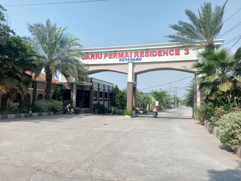 foto gerbang perumahan CARIU PERMAI RESIDENCE 3 TAHAP 4