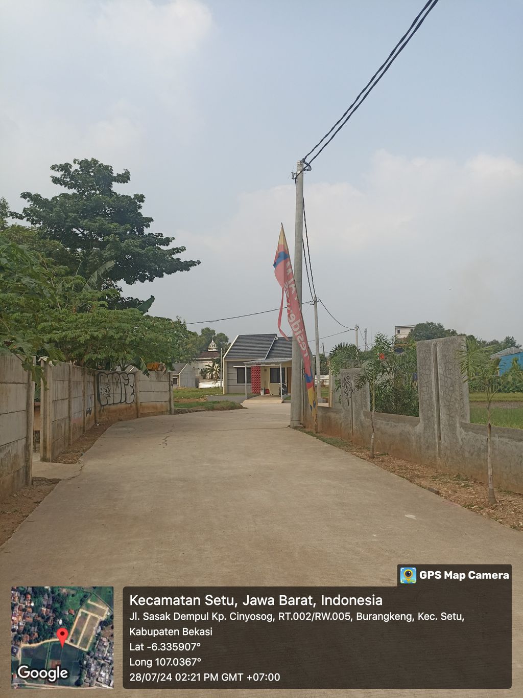 foto gerbang perumahan Golden Palm Residence