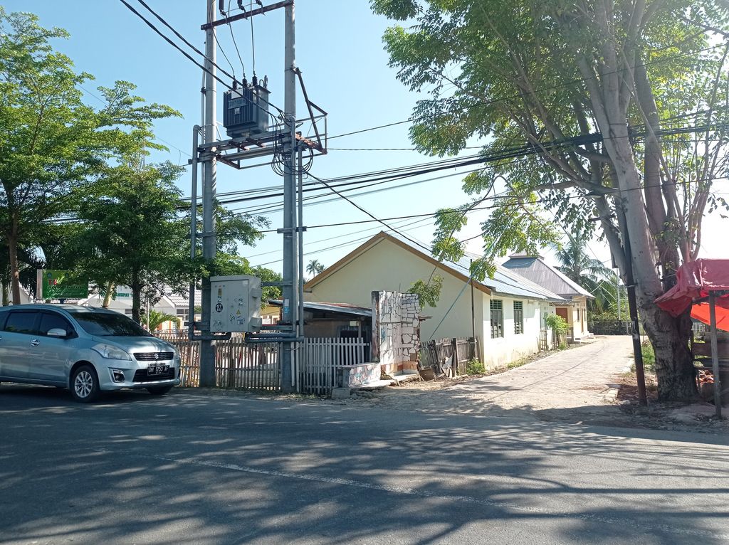 foto gerbang perumahan GRIYA PERMATA
