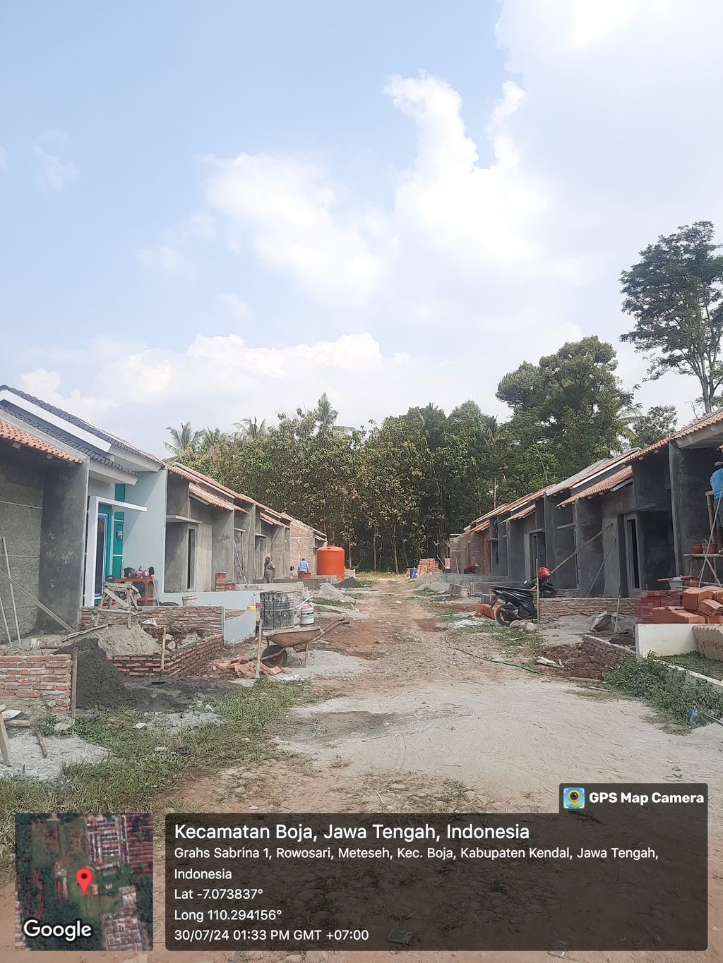 foto posisi tengah perumahan PILAR RESIDENCE METESEH