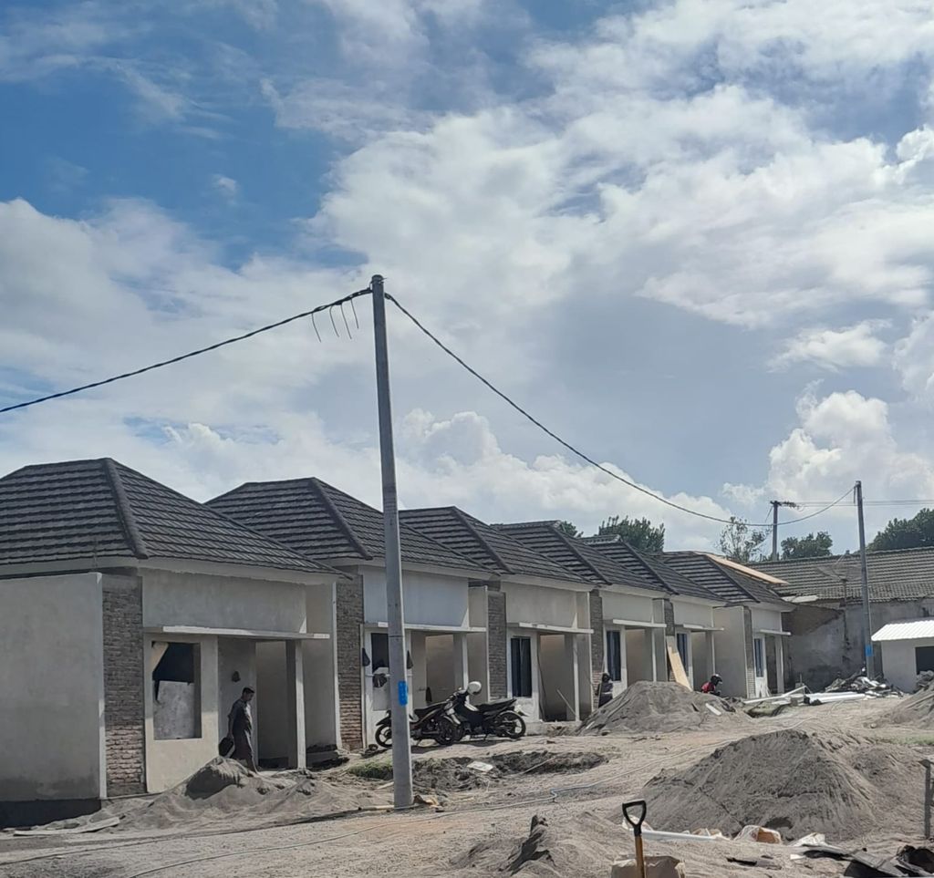 foto posisi tengah perumahan GRAND VILLA BERMIS