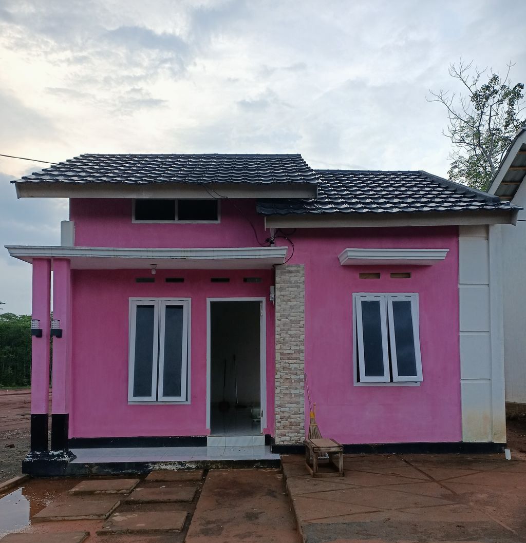 foto tampak rumah tipe 36 perumahan BEVERLY HILLS VILLAGE 2