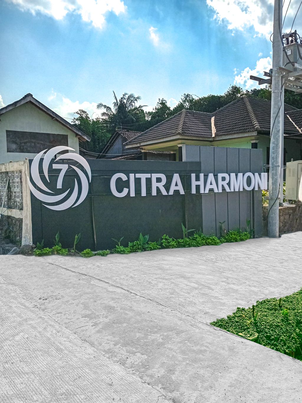 foto gerbang perumahan CITRA HARMONI 7