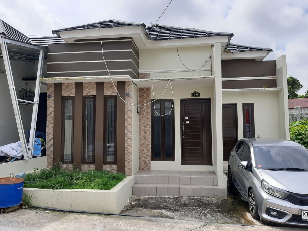 foto tampak rumah tipe 42 perumahan Green Village