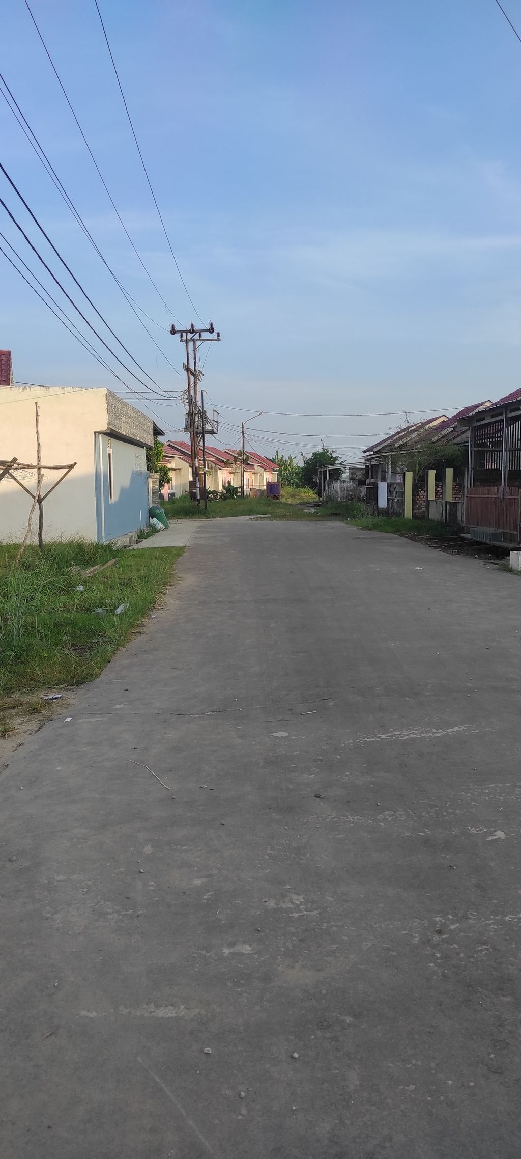 foto gerbang perumahan intan residence