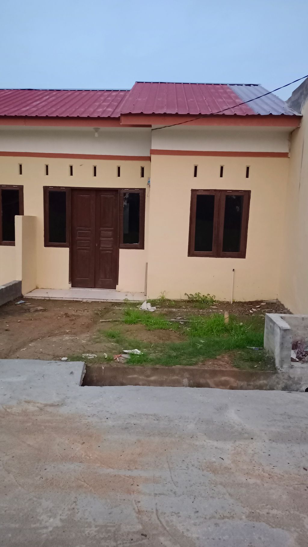 foto tampak rumah tipe SUBSIDI perumahan TUTWURI HANDAYANI 8