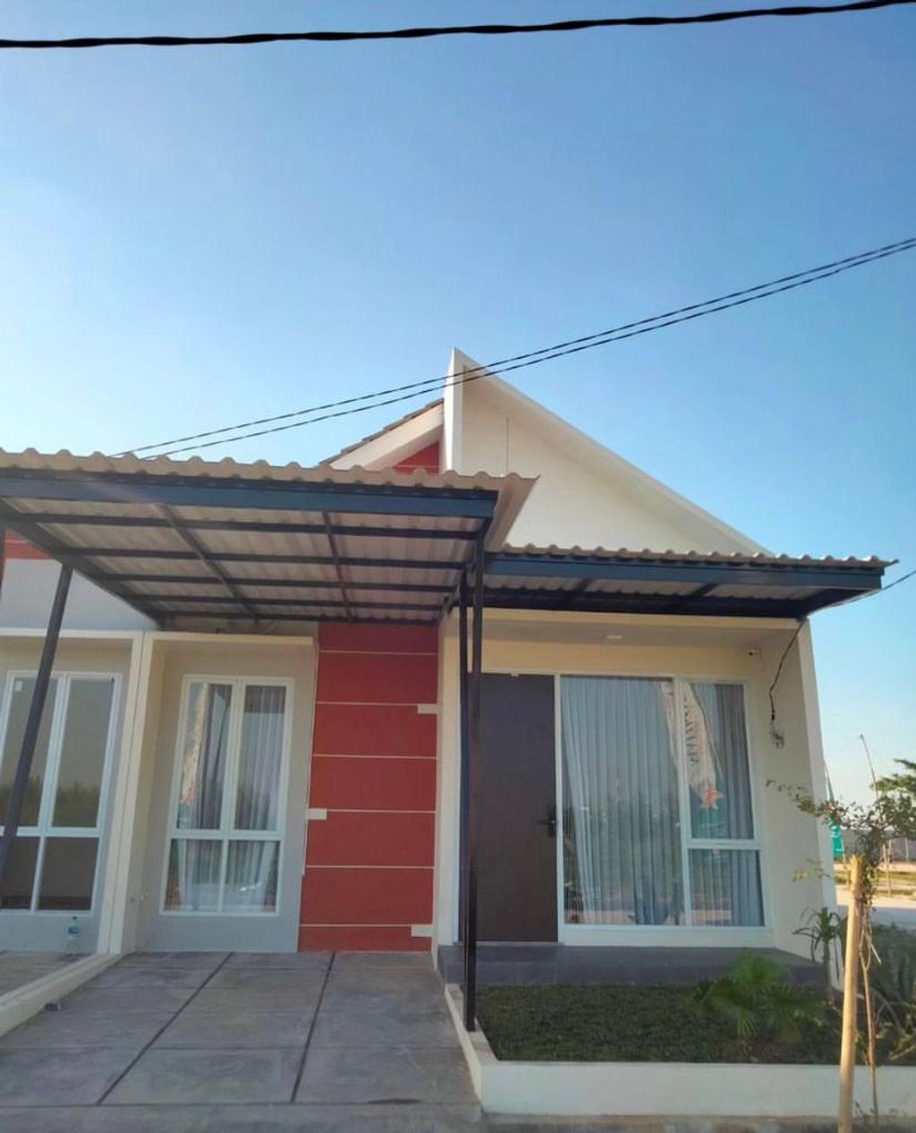 foto tampak rumah tipe RAFLESIA SELATAN perumahan GRAND MAHKOTA 2_TAHAP 1