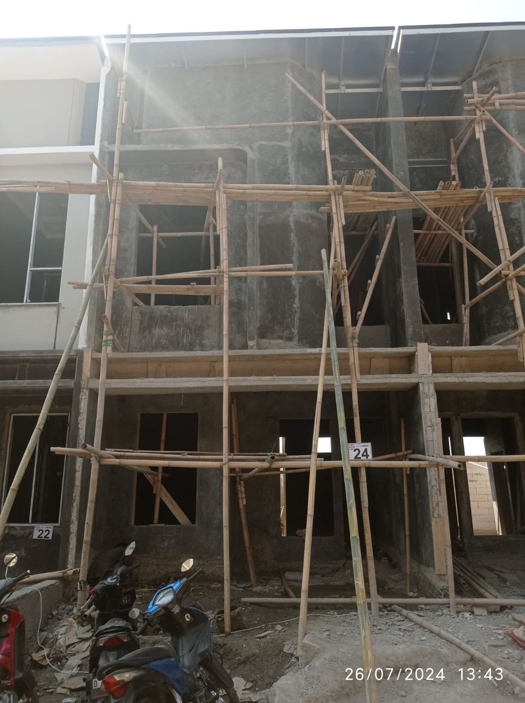 foto tampak rumah tipe 43 Compact High Ceiling (3KT) (503) perumahan G-Land Ciwastra Park 2