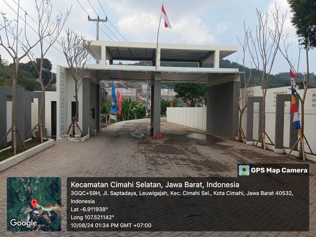 foto gerbang perumahan Perumahan griya asri cireundeu