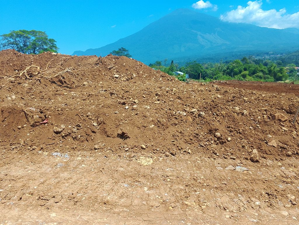 foto contoh rumah perumahan RUMAH NINGRAT SAMPORA