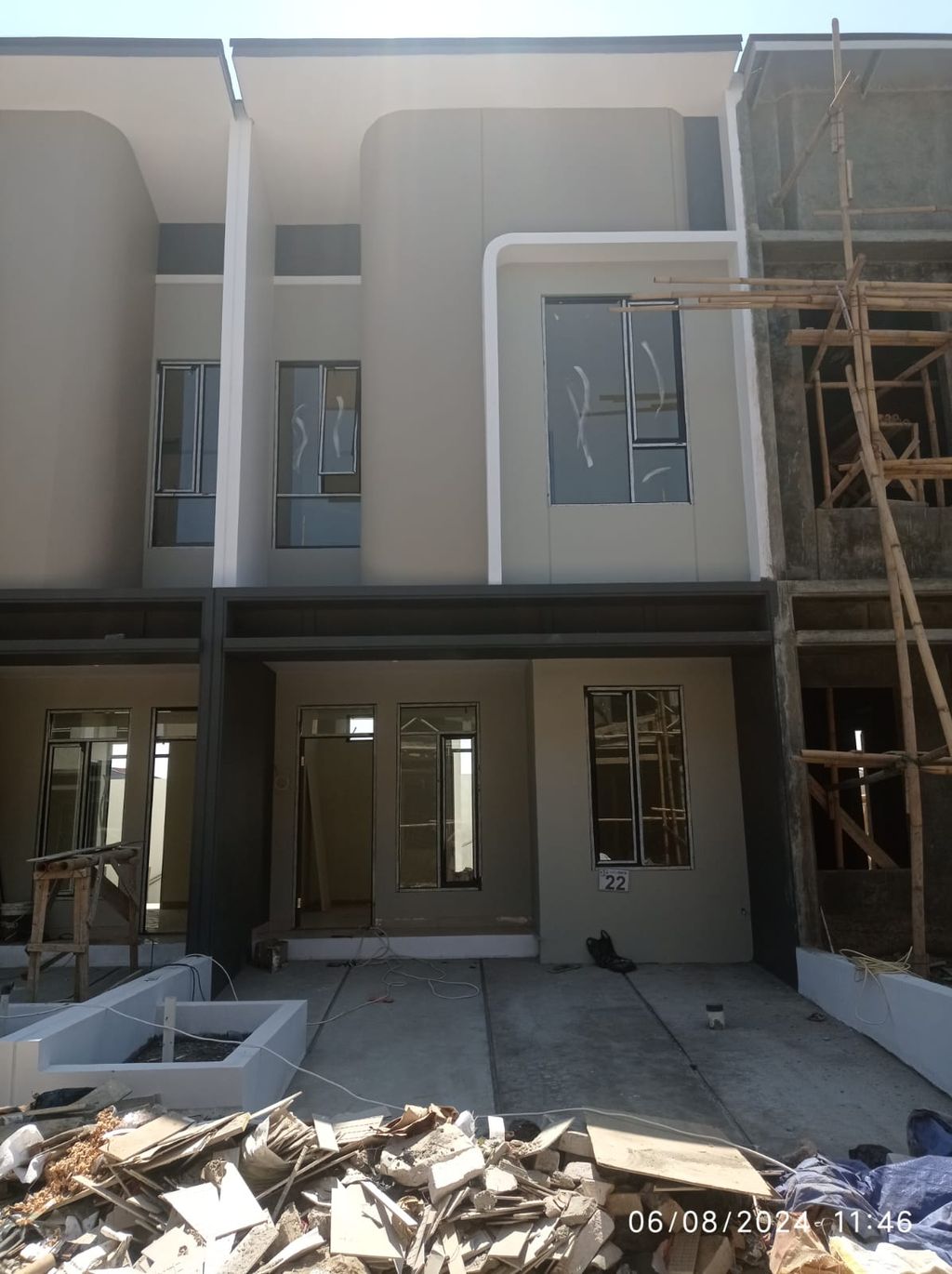foto tampak rumah tipe 43 Compact High Ceiling (3KT) (498) perumahan G-Land Ciwastra Park 2