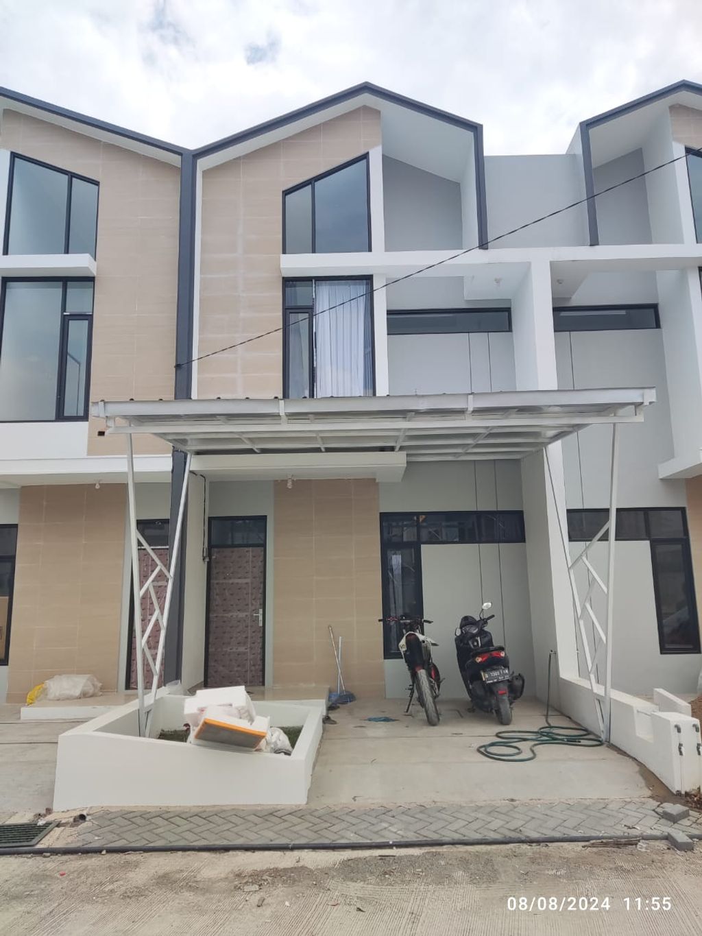 foto tampak rumah tipe 54 Compact (3 kamar) (539) perumahan G-Land Katapang Residence 1