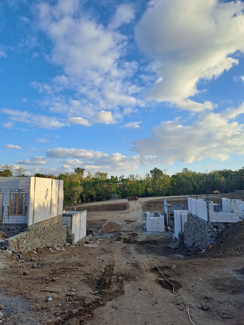 foto posisi tengah perumahan BTR RESIDENCE II