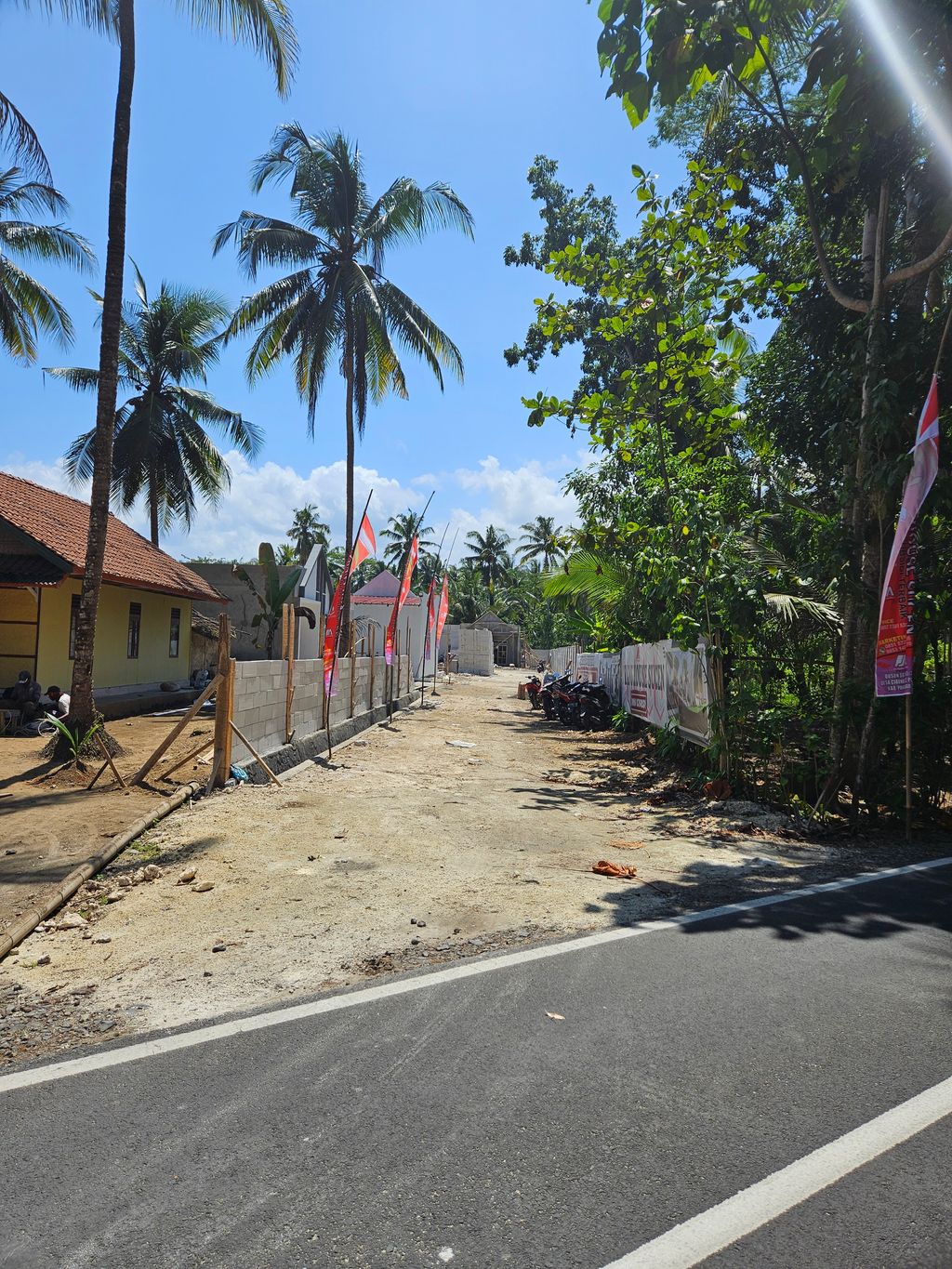 foto gerbang perumahan D'PRANS HOUSE SUCEN